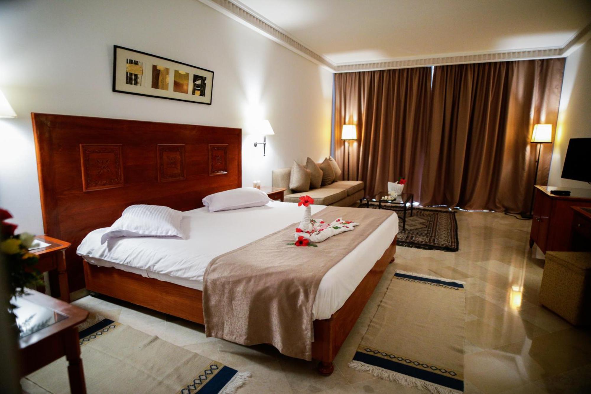 Alhambra Thalasso Χαμμαμέτ Εξωτερικό φωτογραφία A room at the hotel