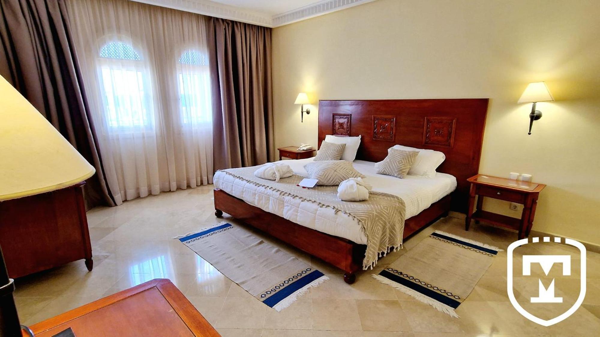 Alhambra Thalasso Χαμμαμέτ Εξωτερικό φωτογραφία A bedroom at the hotel